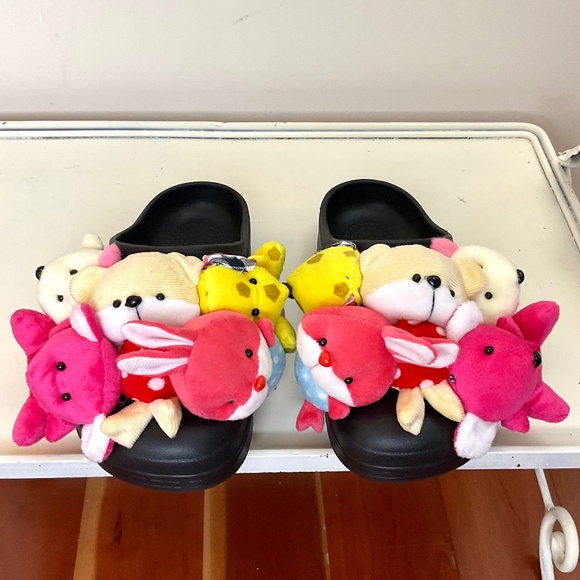 Too Cute Stuffed Animal Slides Size 10 US / 40 - Picture 14 of 16